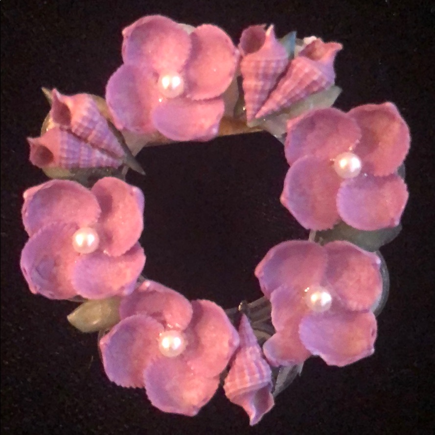 Flower Shell Pin